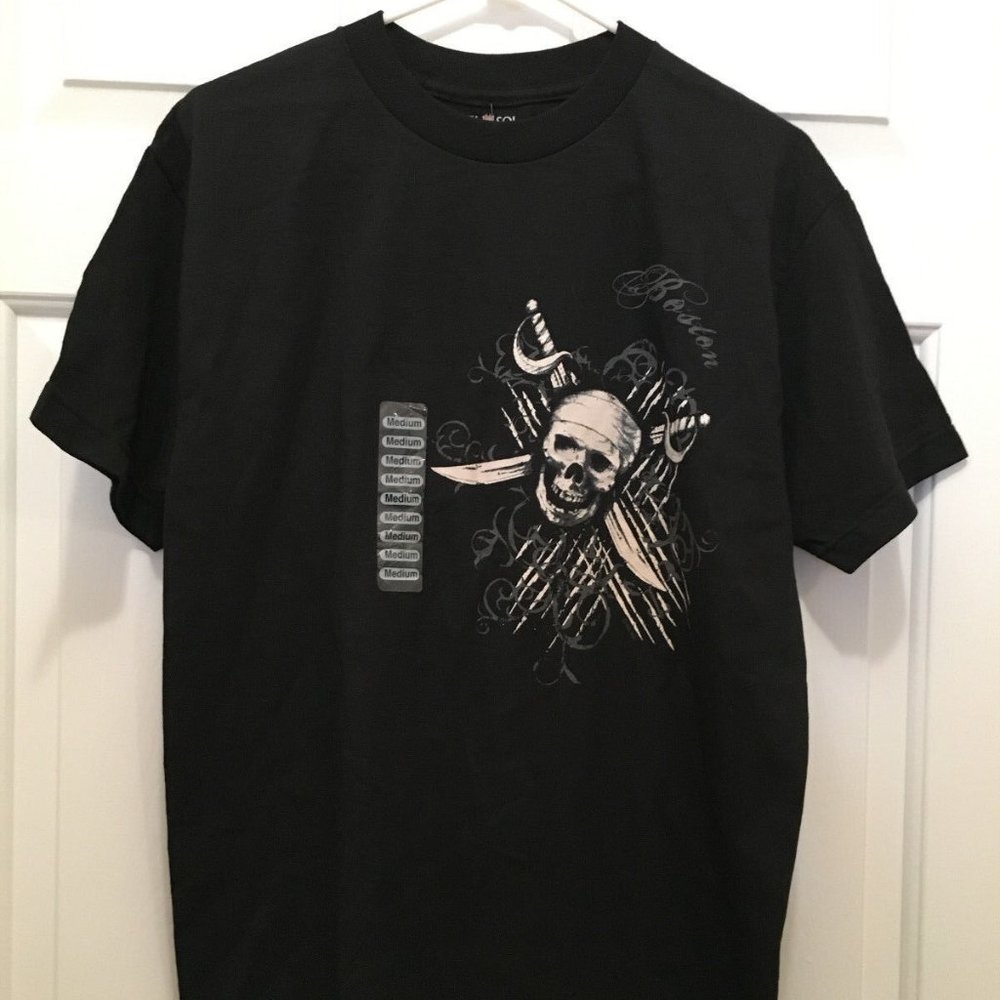 NWT Pirates of Boston & New England Logo Black White T-Shirt Medium
